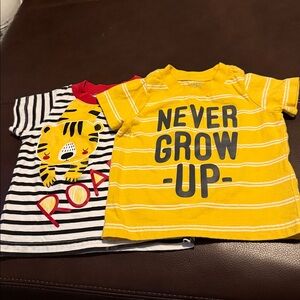Set of 2 Graphic Tees 0-6 month boys